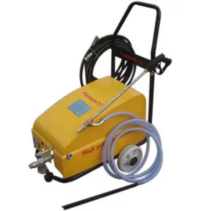 Water sand blaster with accessories